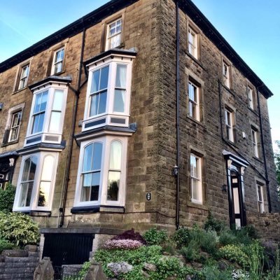 Peak District beautiful AirBnb Superhost: 2 rooms in friendly house *CLOSED BY COVID*, close to Buxton Opera House & Pavilion Gardens. buxtonbedrooms@icloud.com