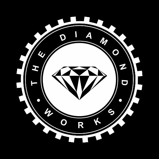 World-class jewellery destination, Diamond Cutting Tour, Diamond Wall of Fame, historical information on the Diamond & Gold mining industry, Tanzanite boutique.