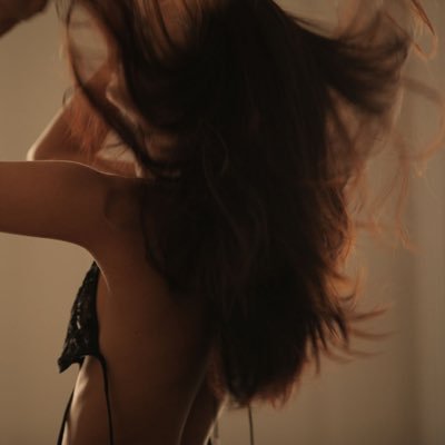 LauraArumugam's profile picture. IG: @lauraarumugam