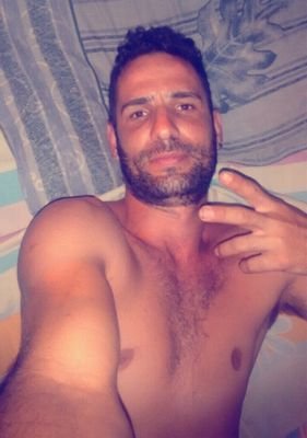 lucasaredessilv's profile picture. Super legal gosto de sair e me divertir