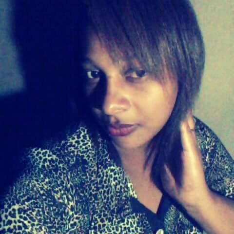 drika8755's profile picture. 