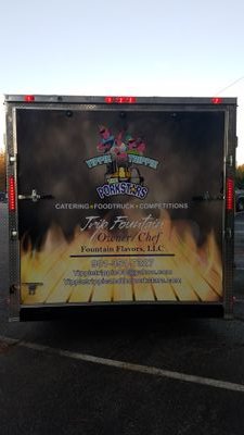 Yippie Trippie & The PORKSTARS 
Offer a wide variety of exquisite cuisines. We infuse Southern & Creole dishes with a Smokey twist. *Catering & Foodtruck*