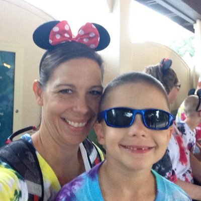 kpzeb1's profile picture. Hardworking mom of 3.