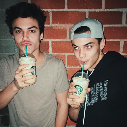 Dont follow here, follow my real acc @wouldolan