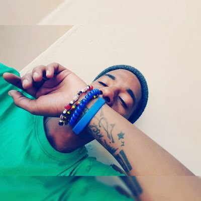 LutandaMwamb's profile picture. 