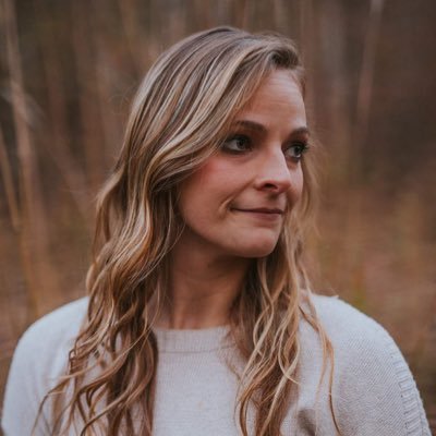 aavery159's profile picture. Everything happen for a reason. Just live life with no regrets. ☺