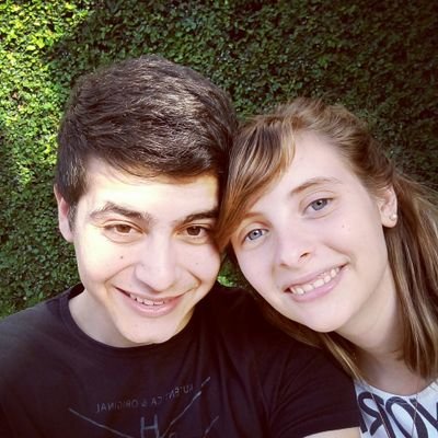 Todo se mueve, todo se vuelve canción.
Da Lukincho Crew.