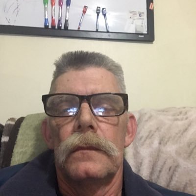 I am a 59yr old man who is loving social networking I love to hike