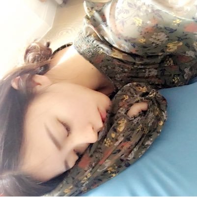 LilililiXxx's profile picture. 攝影 藝術 設計與建築 遊戲 體育