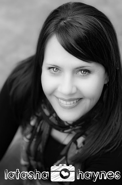 oneflyonthewall's profile picture. PR pro, starving writer, tired momma, word nerd, Timbers fan, baker, music follower, and newly minted golfer