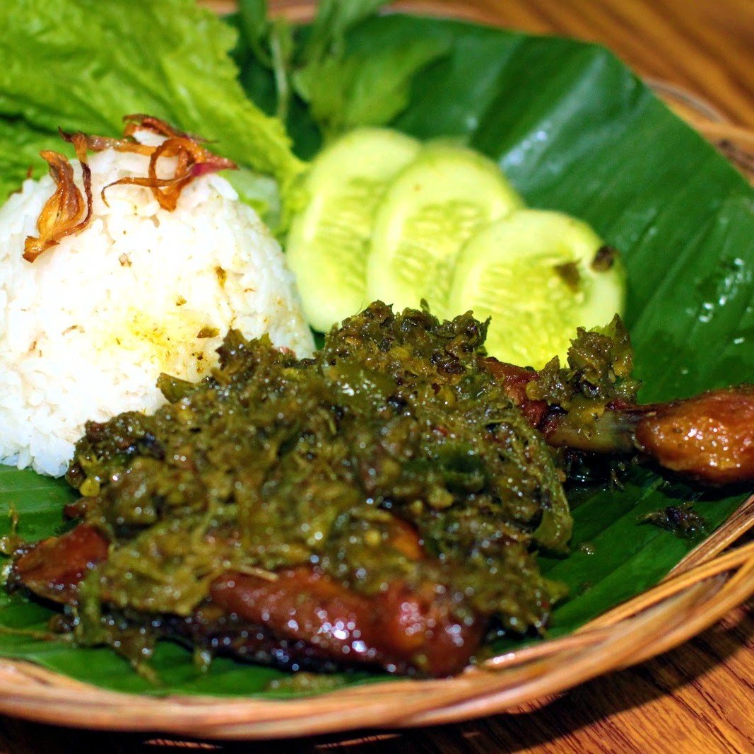 Warung Bebek Ayam sambel ijo Makassar adalah bisnis kuliner dengan sistem waralaba konsep atau kerjasama bagi hasil