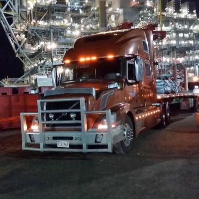 Transport driver owner operator travel Can& USA Like real estate weather news & politics Love my job but not the money I like Bacon I was conceived on a Sunday