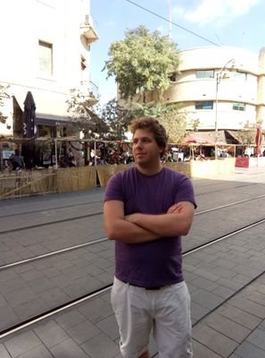 d_dancziger's profile picture. Building #startups, #ai, #bigdata