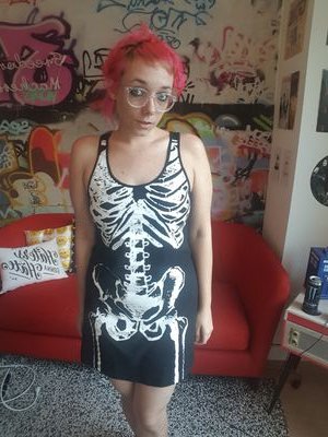 Tinayo's profile picture. hanging with the dead for a living