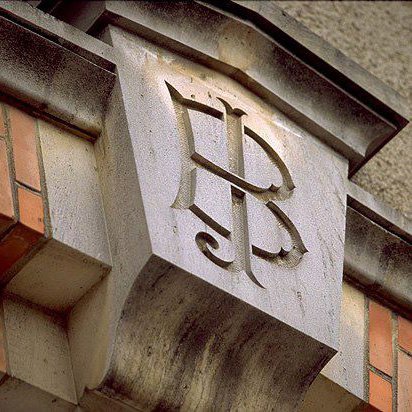 furguesson's profile picture. architect @Prefabhomes