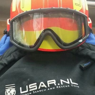 erikhoorn2706's profile picture. Firefighter @veiligheidsregiohaaglanden ,logisticien @usar.nl, Autoschadehersteller(zzp) gek op mn kids, en heerlijk kokkerellen op de @greenegg