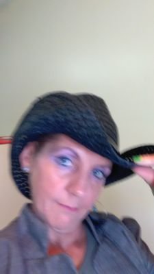 I Am Me . Lisa Stewart. Heart as Stone. Married to Thomas Stewart. Been a ruff year . . Don't expect Love from ME none recieved none given 2 EVIL. Good I give