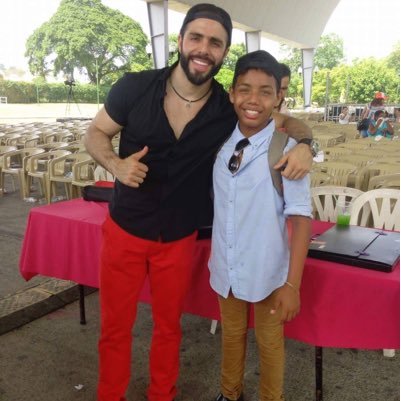 Cine y Teatro Artistas Futbol Internacional Economía Economía México Política Fútbol Música Memes Gobierno Noticiero Tecnología