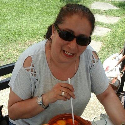 RosarioGiron's profile picture. pasteles,areglos,chocolates y mas.