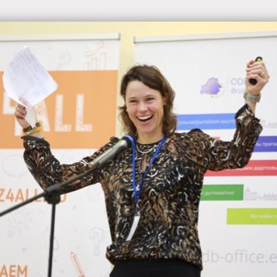 Passion to work with startup entrepreneurs and newcomers who create a better world | Refugees Launchlab | Lean Startup | Pitch expert |