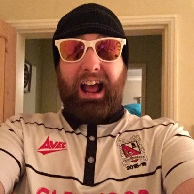 36 years undefeated Air Hockey Champion of the World, Darlington FC ⚫️⚪️ Houston Texans. Leeds Rhinos, Durham CCC, Fairfield Foxes Opening Batsman 🦊.