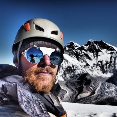 NoliCadere's profile picture. Time traveller, dilettante, whisky-fancier, learned rock-licker, and unsuitable for most audiences; WAFTI