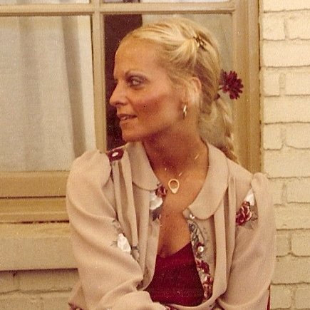 berkshirebabe03's profile picture. Life is too short to focus on people who do not wish to be in yours.
Animal Lover   #2A  #Vets  #BlueLivesMatter