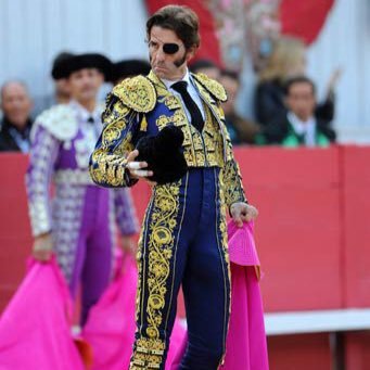 MatadorBackdoor's profile picture. Most of us aren't doing what we'd actually like to be doing. Life is too short for that. 🛫🌍🛬                Instagram = @backdoormatador