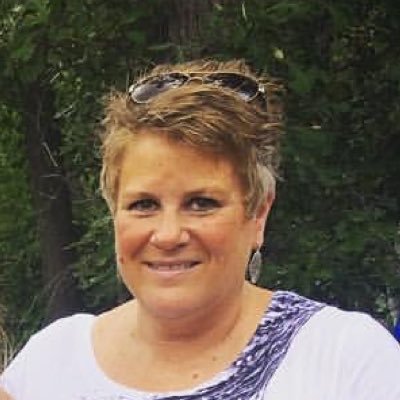 yinglingsk's profile picture. NASCAR fanatic, Michigander ✋🏻who hates snow, proud mama of a fur-baby 🐾, and an avid kayaker