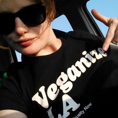 vegan animal/human rights activist
#blacklivesmatter #noDAPL other acct is @theveganparent