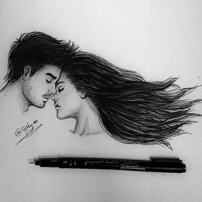 ‏‏لم اسبق زماني ولكن زماني ﻻ يجاريني !