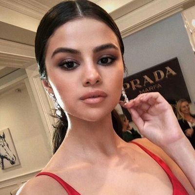 butselenagomez's profile picture. Delena will always have a special place in my heart 💕