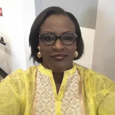 Africaine de naissance, de coeur et de conviction.
Femmes pour la Paix et la Sécurité dans le monde 👌👌