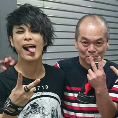 32maYuki29's profile picture. 焼肉屋ですよ〜〜左迅の親父です❗