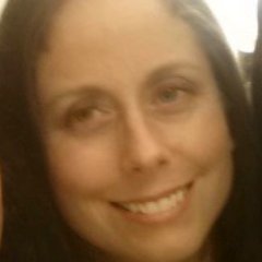 laurafm73's profile picture. 