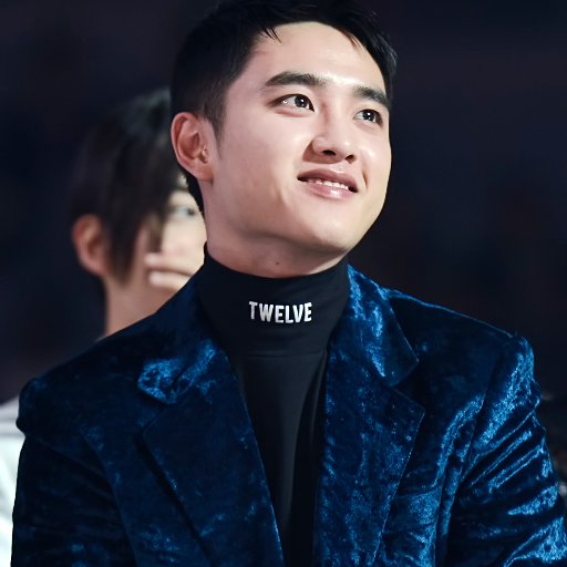 We Are One! 안녕하세요 EXO의 메인 보컬 D.O. (도경수) 임니다! #SMTOWN