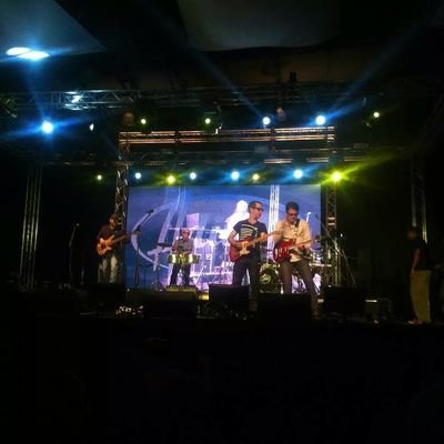 Organizamos Eventos musicales, artisticos, corporativos e institucionales con la mejor música en vivo y los mejores Artistas y agrupaciones. ¡Acompáñanos!