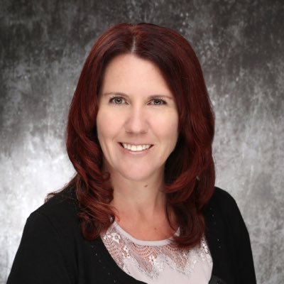 Capturing smiles and creating memories in Ontario schools...Edge Imaging, a truly Canadian company