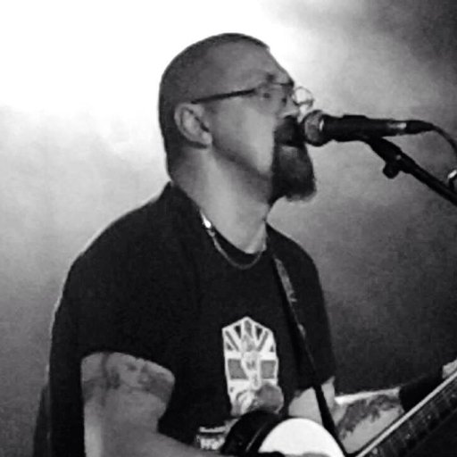 Gobby Northerner. Acoustic Punk folker. https://t.co/fbE8wtfx5f…