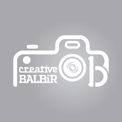 Graphic Designer / Photographer / Prepress Specialist