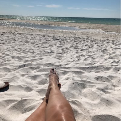 klgomez27's profile picture. 