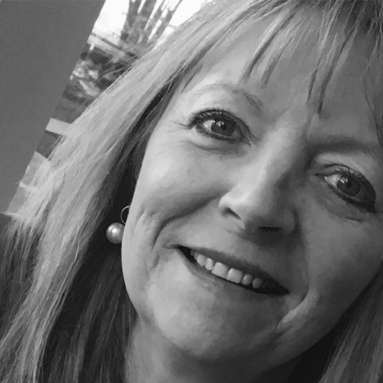 #Aberdeen Nutritional therapist Beverley functional medicine, inspirational speaker, Autoimmune, Women’s hormones Mental health info@nourishinginsights.com