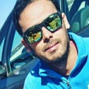 abrahamaquino's profile picture. Embriagado de sueños, con la convicción del argumento. He perdido mil batallas, he sido héroe de mis derrotas Y aquí estoy en pie, a vencer, hasta la victoria…