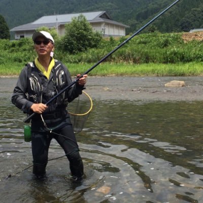 岡山市在住。肱川、安田川をホームに中国、四国地区で鮎を追い掛け   トーナメントは大嫌い‼️楽しく釣りしています。