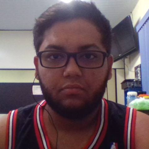 andr234ibatera's profile picture. Conding or Playing