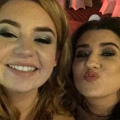 EbonyHenshaw's profile picture. 