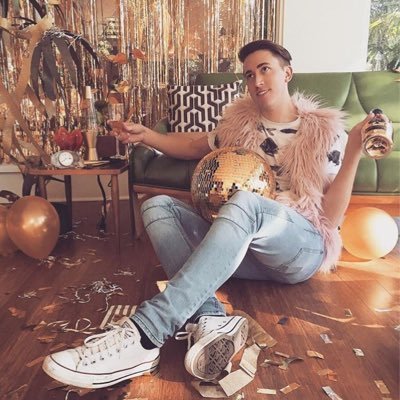 LoganNoh's profile picture. Art Director | Photographer | dirtyFAME