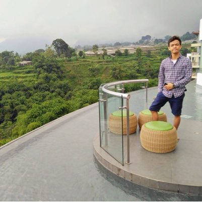 work = hairstylist lokasi barber shop apartmen sentra timur jakarta timur / agen property jual beli sewa apartmen sentra timur wa = 087884329069