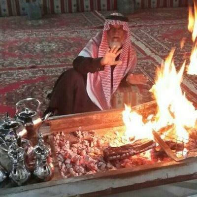 خلّقتٍ بآلّدنيِآ وآنآ مٌآمٌعيِ شيِ وبروحً مٌنهًآ مٌآمٌعيِ شيِ مٌنهًآ