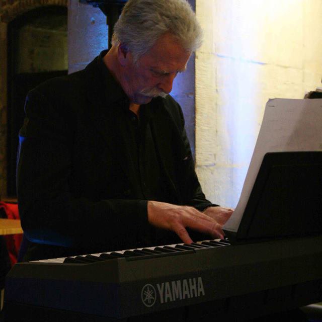 After many years work in the financial industry I am now a jazz pianist, composer an performer. Regular gigs at St.Martin-in-the-Fields and London area.